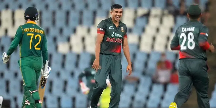 তাসকিনে ৫ উইকেট, টালমাটাল দক্ষিণ আফ্রিকা