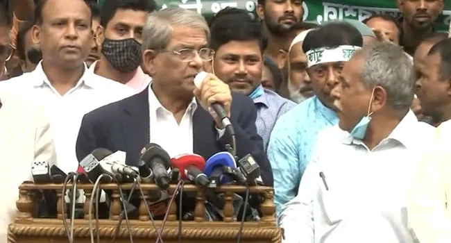 খালেদা জিয়াকে হত্যার ষড়যন্ত্রের মাধ্যমে দেশের অস্তিত্ব বিলুপ্তির চেষ্টা হচ্ছে : ফখরুল