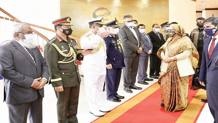 PM Hasina leaves London for Dhaka