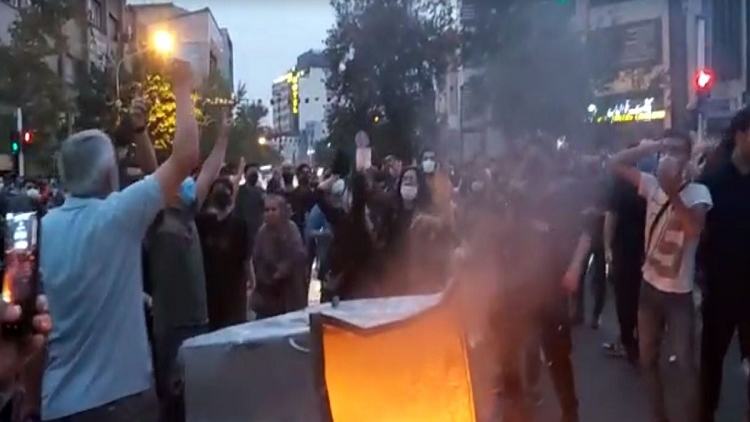 Death of Mahsa Amini: Iran’s president warns protesters over "acts of chaos"