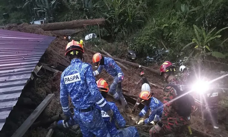 16 killed, 17 missing in Malaysia landslide