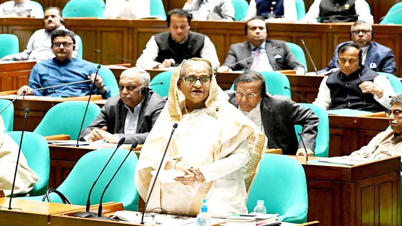 বিদেশিদের কাছে নালিশ করে কোনো লাভ হবে না: প্রধানমন্ত্রী