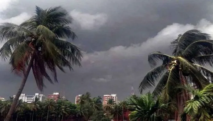 দেশের ১০ জেলায় ঝড়ের পূর্বাভাস