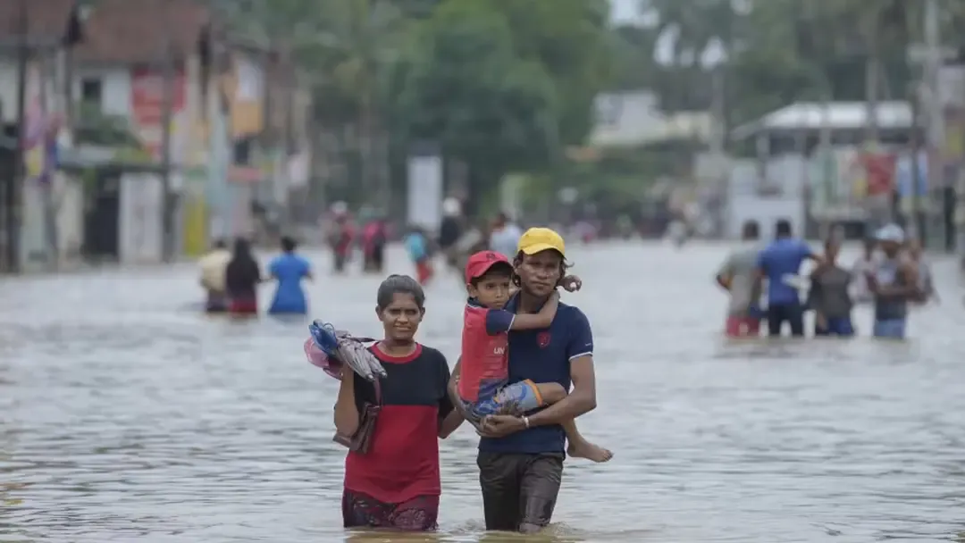 শ্রীলঙ্কায় ভয়াবহ বন্যা ও ভূমিধস, স্কুল বন্ধ ঘোষণা