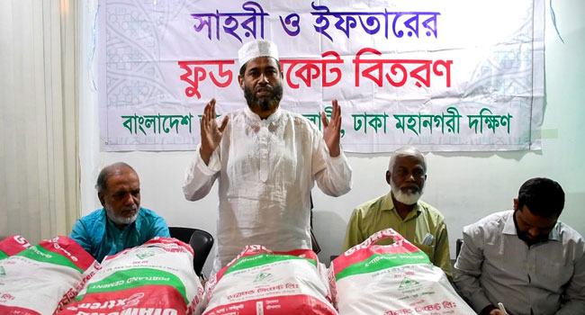 রমজান মাসে অসহায় মানুষের পাশে দাঁড়াতে হবে : মঞ্জুরুল ইসলাম ভূঁইয়া
