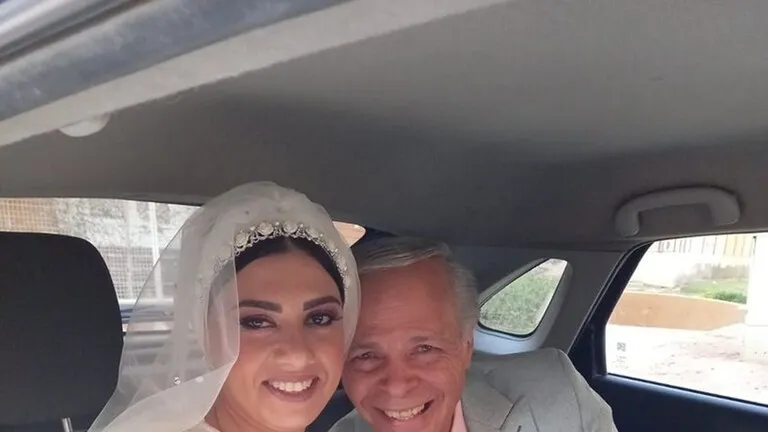 الفنان المصري محمود عامر يفاجئ جمهوره ويحتفل بزفافه في عمر 69