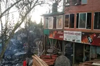 সাজেকে রিসোর্ট-রেস্টুরেন্ট পুড়ে ছাই