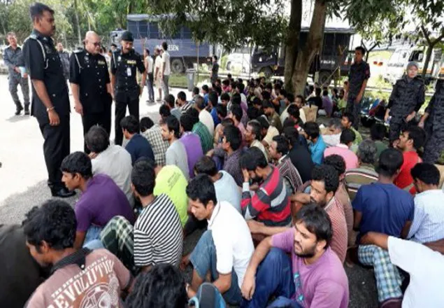 ১৯৪ বাংলাদেশিকে কারাদণ্ড দিয়েছে মালয়েশিয়া