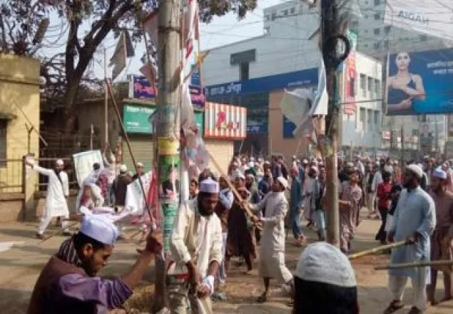 ব্রাহ্মণবাড়িয়ায় ব্যাপক সংঘর্ষ; কাল হরতাল 