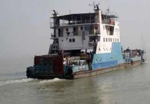 পাটুরিয়া-দৌলতদিয়ায় ফেরি চলাচল স্বাভাবিক