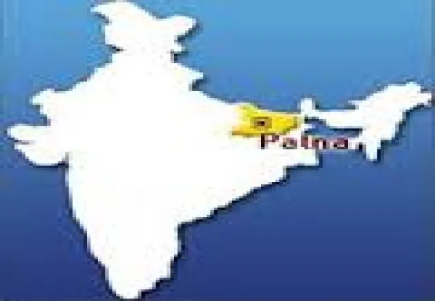 ভারতের পাসপোর্ট অফিসের সামনে বাংলাদেশী আটক