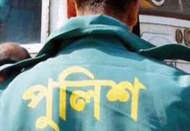 পুলিশের হাতে লাঞ্ছিত স্বেচ্ছাসেবক লীগ নেতা