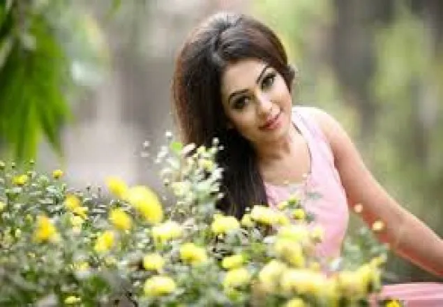 নুসরাতকে আবিষ্কারের সুযোগ দর্শকদের