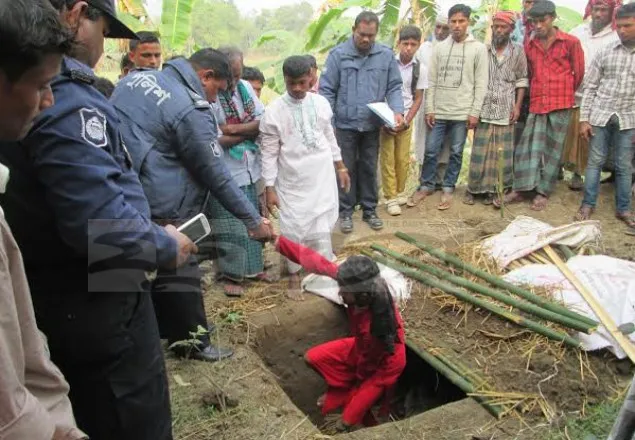 ৩দিন পর কবর থেকে জীবিত  উদ্ধার