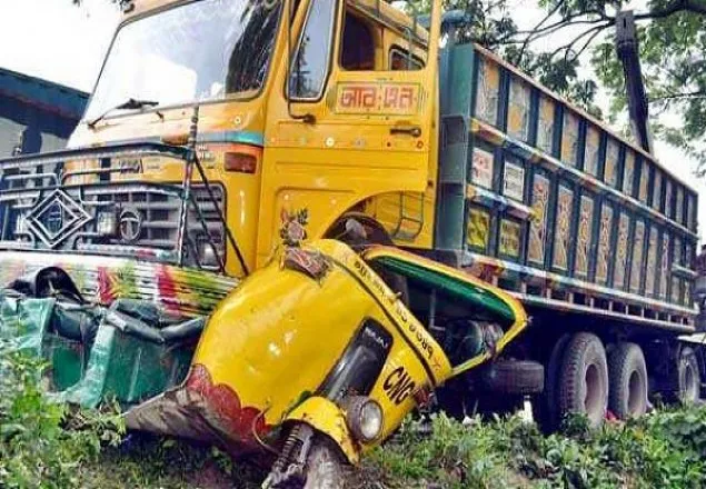 ব্রাহ্মণবাড়িয়ায় ট্রাক-অটোরিকশা সংঘর্ষ; নিহত ১