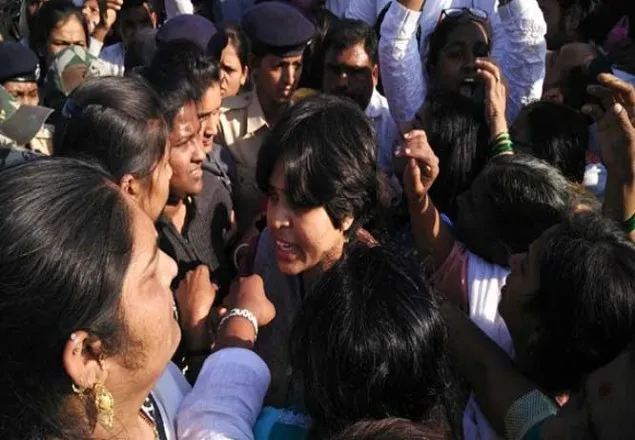 ভারতে মন্দিরে নারীদের প্রবেশে বাধা