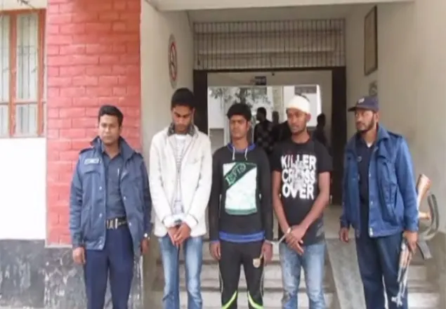চুয়াডাঙ্গায় কলেজছাত্রীকে অপহরণের চেষ্টায় আটক ৩