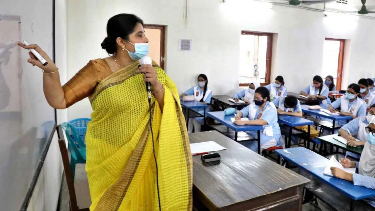 ১০০ গুণী শিক্ষককে সম্মাননা দেবেন প্রধানমন্ত্রী