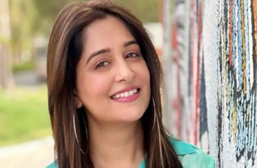 মা হিসেবে বাঁচতে অভিনয় ছেড়ে দিলেন দীপিকা
