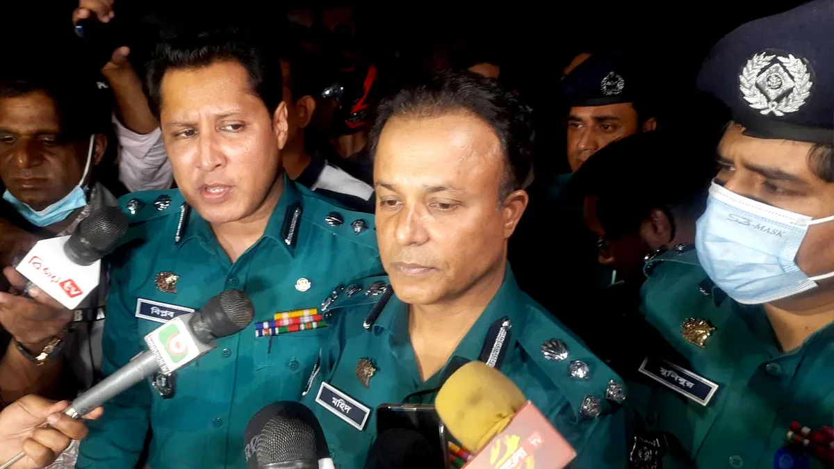 গুলিস্তানে বিস্ফোরণের ঘটনাস্থলে স্প্রিন্টার পাওয়া যায়নি : ডিএমপি
