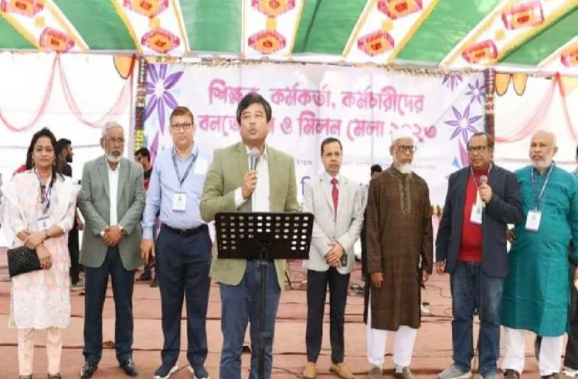 শিক্ষার্থীদের অনুভূতিতে আঘাত না করার আহ্বান জানালেন প্রফেসর ড. মশিউর