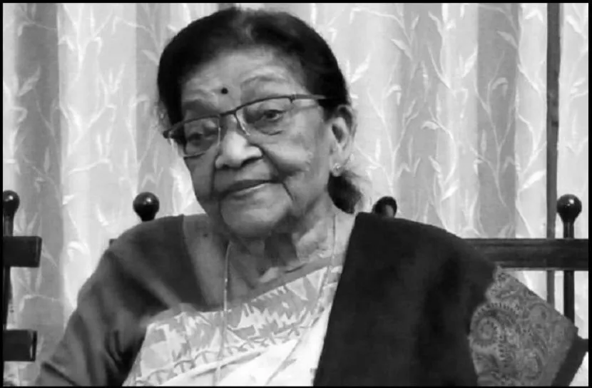 চলে গেলেন রবীন্দ্রসংগীত শিল্পী সুমিত্রা সেন