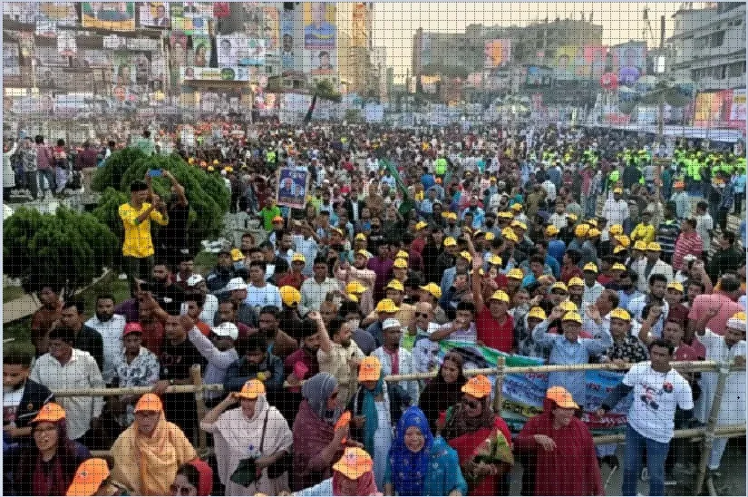 কুমিল্লায় বিএনপির গণসমাবেশে জনস্রোত