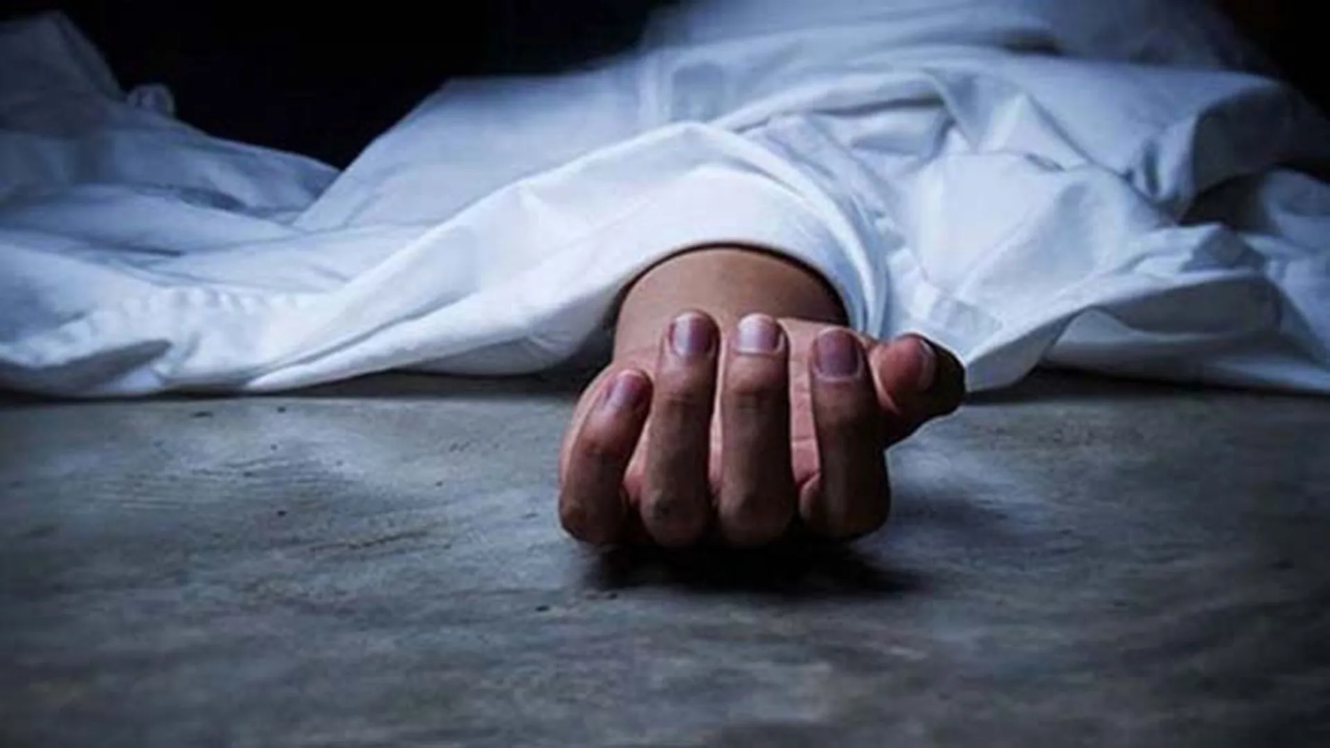 ফ্ল্যাট থেকে দুর্গন্ধ, ভেতরে মিলল প্রবাসীর স্ত্রীর মরদেহ