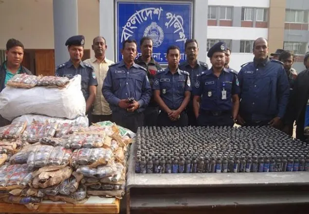 কুষ্টিয়ার মিরপুরে ২ হাজার বোতল ফেনসিডিলসহ আটক ১
