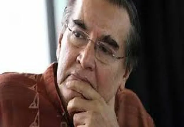 মাহফুজ আনামের বিরুদ্ধে মানহানি মামলা