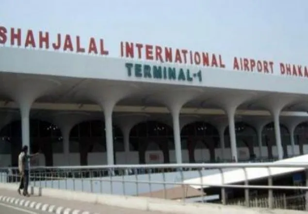 পেটে ৯ বার সোনাসহ আটক