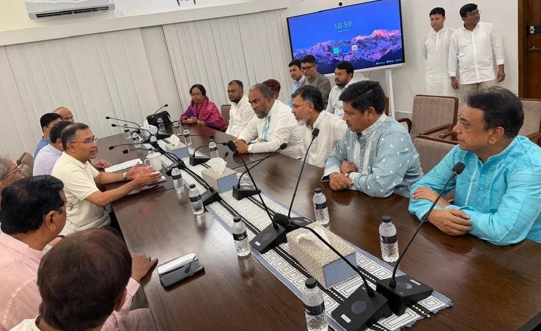 পরিচ্ছন্নতাকর্মীদের প্রধানমন্ত্রীর ঈদ বোনাস