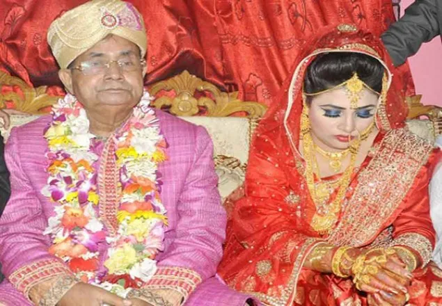 বাবা হচ্ছেন রেলমন্ত্রী