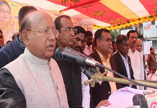 খালেদা দেশের জন্য রাজনীতি করে না: তোফায়েল   