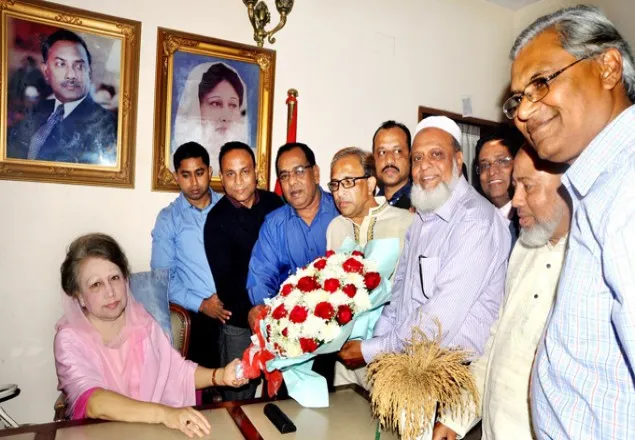 খালেদার সঙ্গে সাক্ষাৎ করেছেন সিলেট বিএনপি নবনির্বাচিত নেতারা 