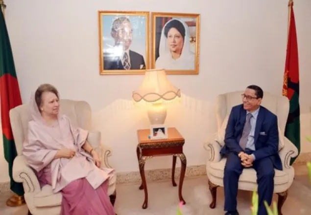 খালেদা জিয়ার সঙ্গে কুয়েতের রাষ্ট্রদূতের সাক্ষাত