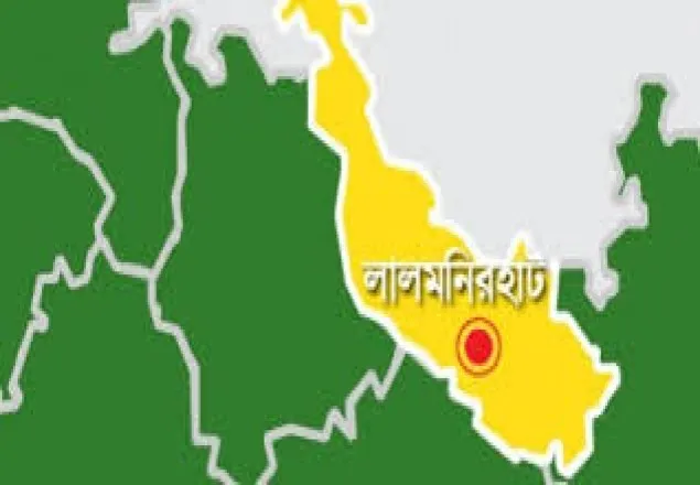 স্কুলছাত্রকে মারার অভিযোগে আটক ১
