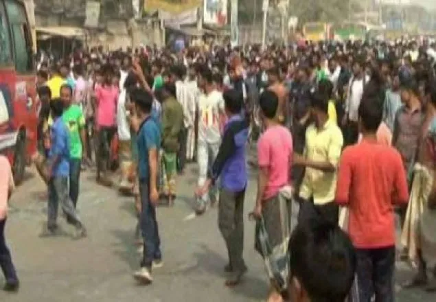 আশুলিয়ায় বাসচাপায় শিশু নিহত