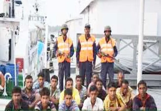  সুন্দরবনে কাঁকড়া শিকারের দায়ে ৫৪ জেলে আটক