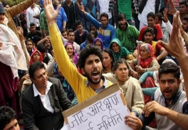 দিল্লিতে  পানি সংকটে ১ কোটি ৮০ লাখ মানুষ