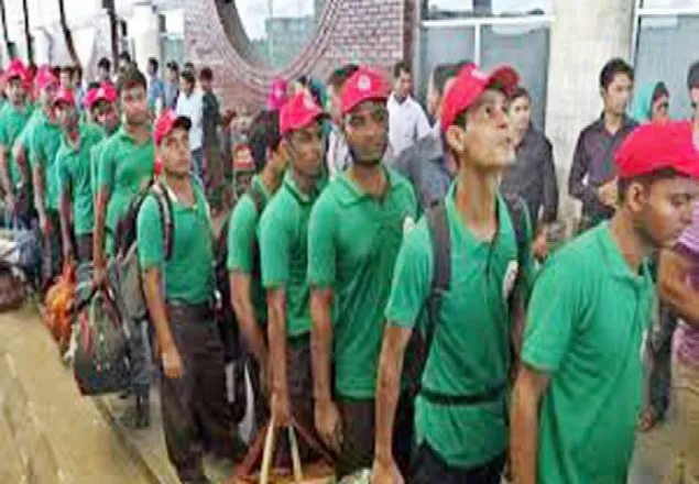 মালয়েশিয়ায় মেয়াদোত্তীর্ণ শ্রমিকদের স্থলে বাংলাদেশিরা