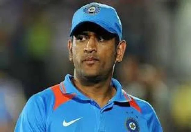 বাংলাদেশের বিপক্ষে ধোনির খেলা অনিশ্চিত