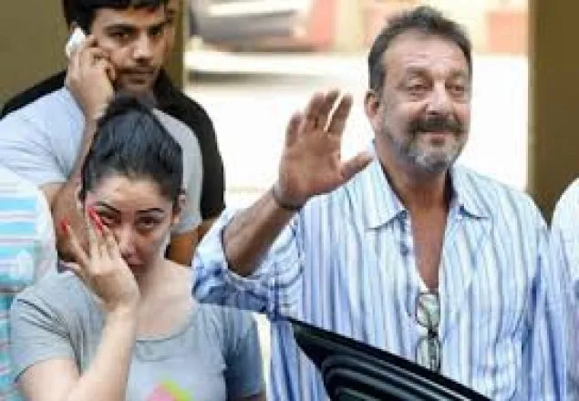কারাগার থেকে মুক্তি পেলেন সঞ্জয় দত্ত 