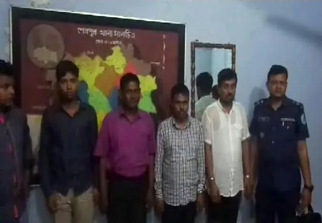 শেরপুরে ৪ প্রতারক আটক