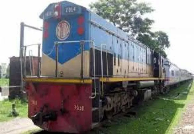 ‌'ময়মনসিংহে ট্রেনের বগি লাইনচ্যুত'