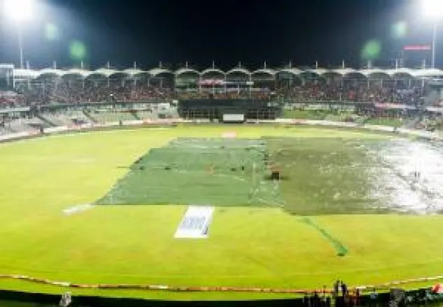 কিছুক্ষনের মধ্যেই খেলা শুরু হতে পারে