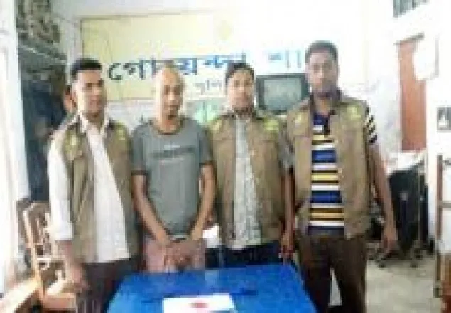 সুন্দরগঞ্জে চেয়ারম্যান প্রার্থী গ্রেফতার 