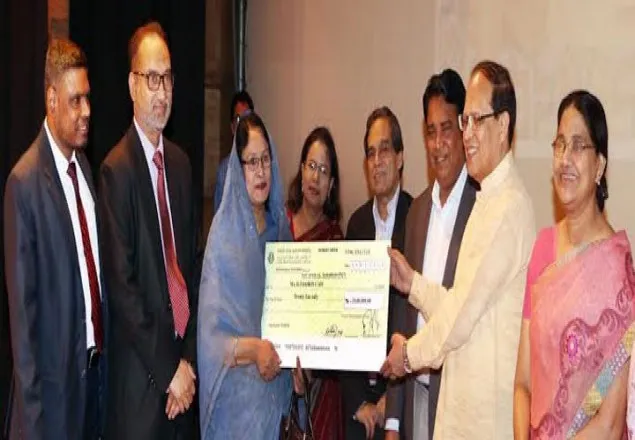 নারী উদ্যোক্তা হেলেনাকে ২০ লাখ দিয়েছে ইসলামী ব্যাংক