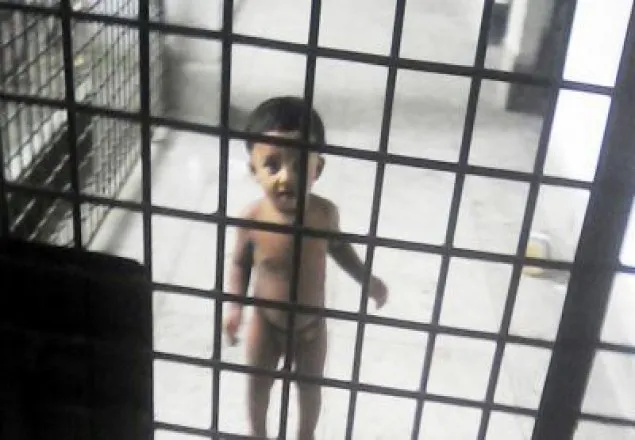 মায়ের মামলায় কারাগারে শিশু! 
