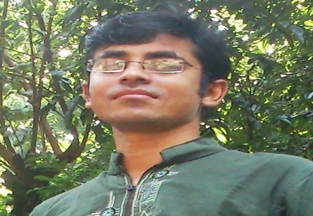 পাঠকদের হুমায়ুন জ্বর থেকে বের হতে হবে
